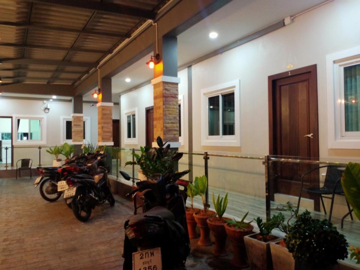 Ove Apartment Bang Saray Bang Sare Buitenkant foto